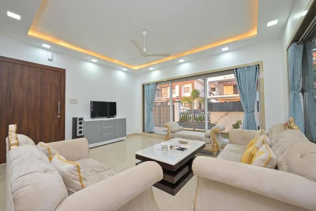 Royal Paradise Villa Lonavala Buitenkant foto