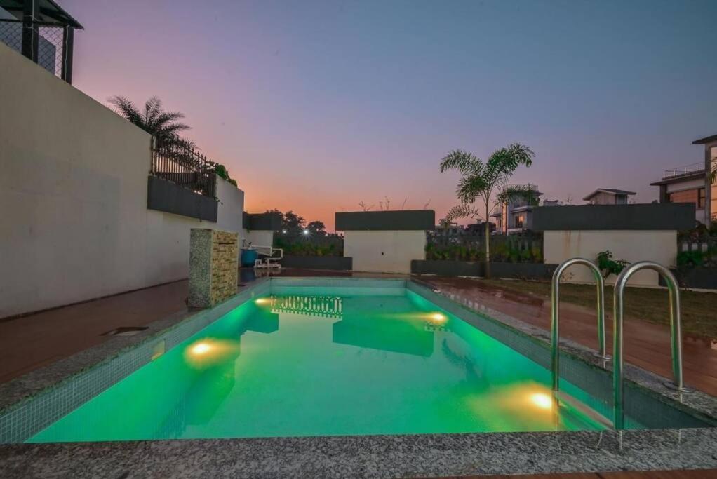 Royal Paradise Villa Lonavala Buitenkant foto