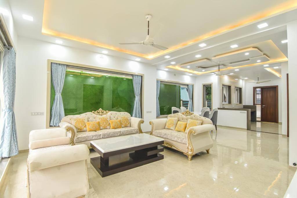 Royal Paradise Villa Lonavala Buitenkant foto