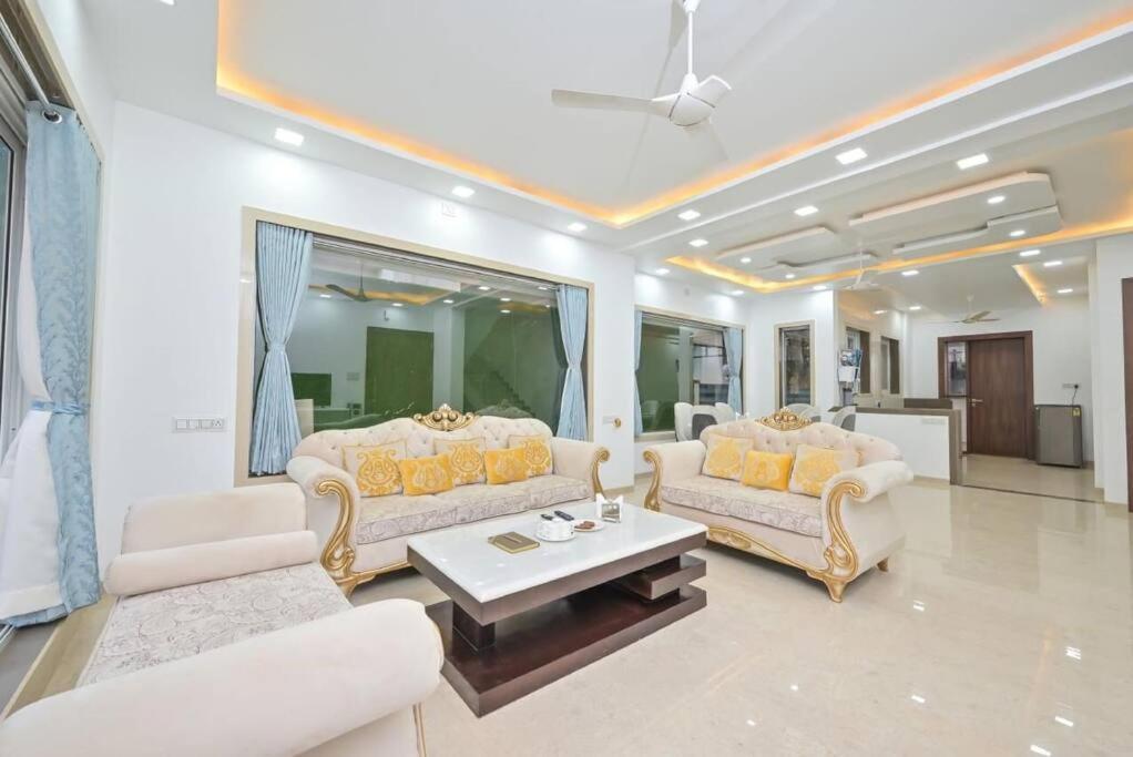 Royal Paradise Villa Lonavala Buitenkant foto