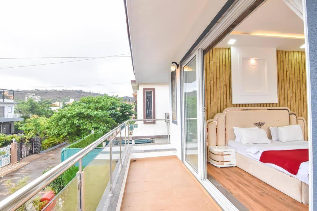 Royal Paradise Villa Lonavala Buitenkant foto