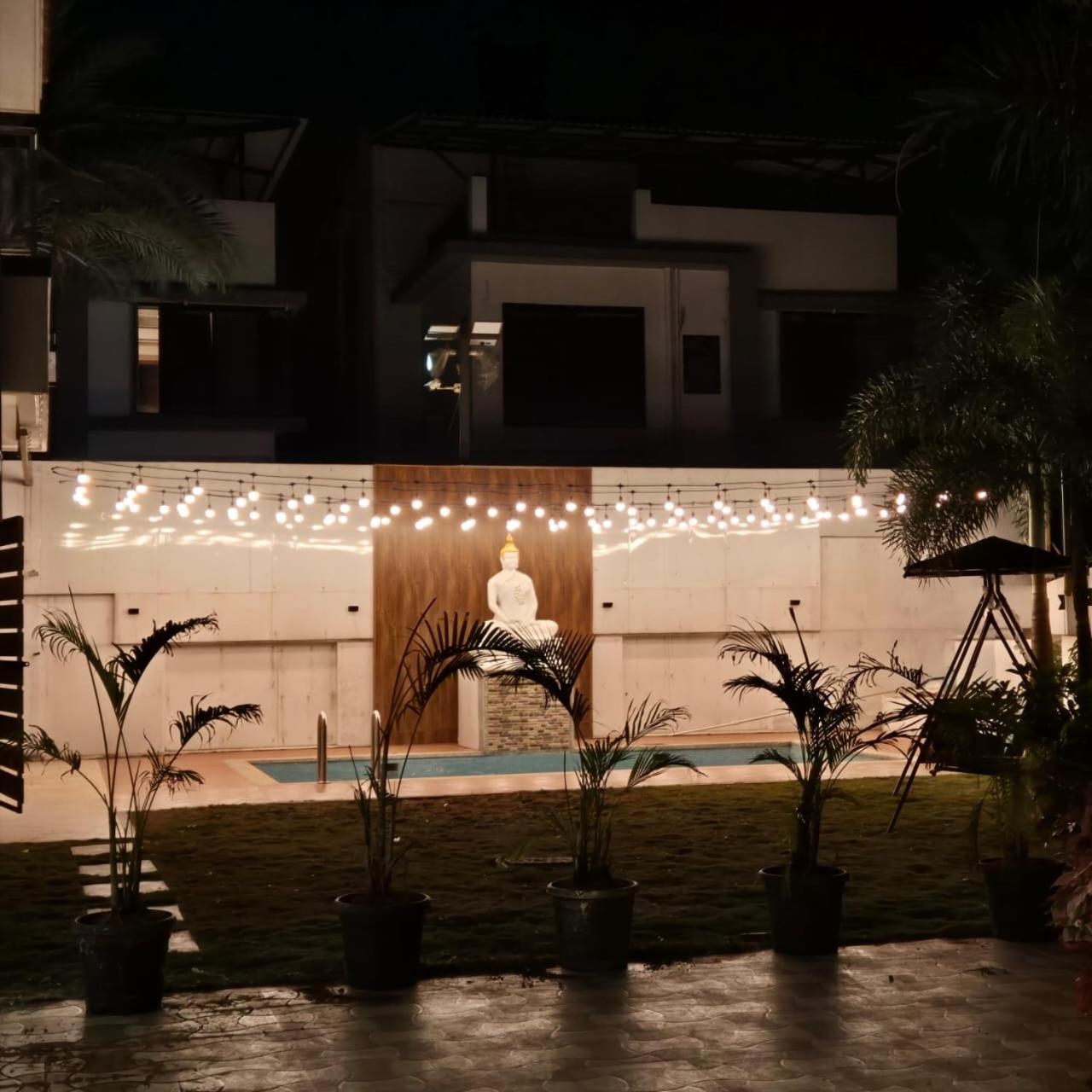 Royal Paradise Villa Lonavala Buitenkant foto
